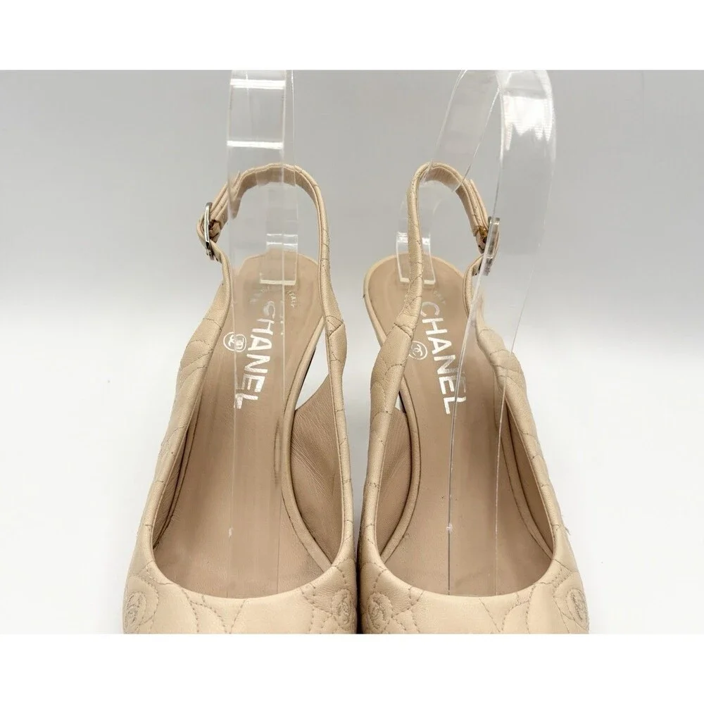 CHANEL beige slingback